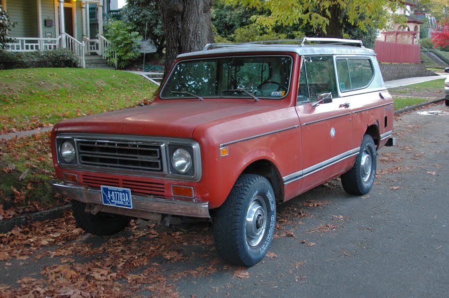 OLD PARKED CARS.: 1978 International Harvester Scout II.