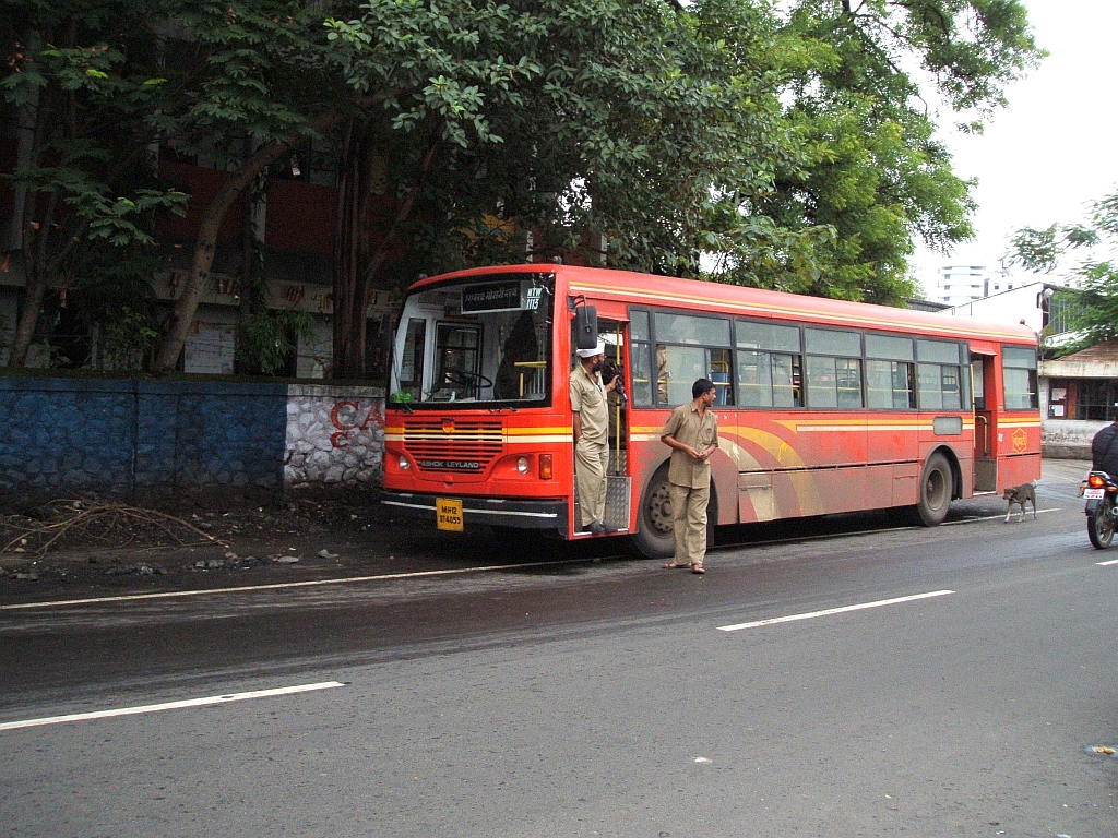 Buses Worldwide: A semi low floor Ashok Leyland bus in Pune.
