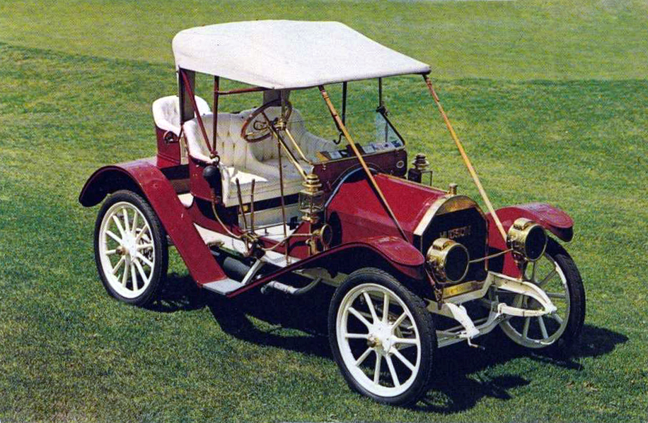 transpress nz: 1909 Hudson Roadster with 'mother in law' seat