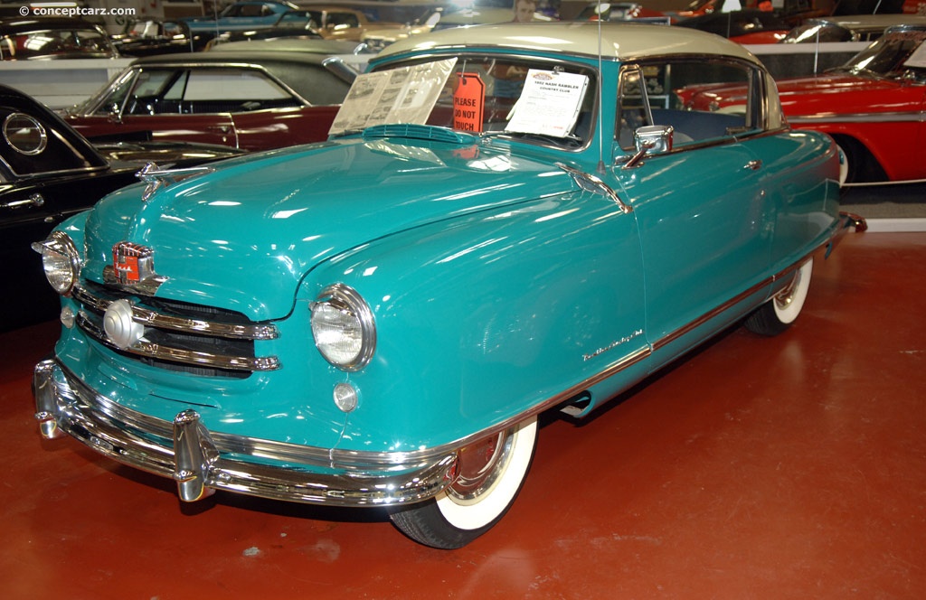 1952 Nash Rambler at the Volo Auto Museum