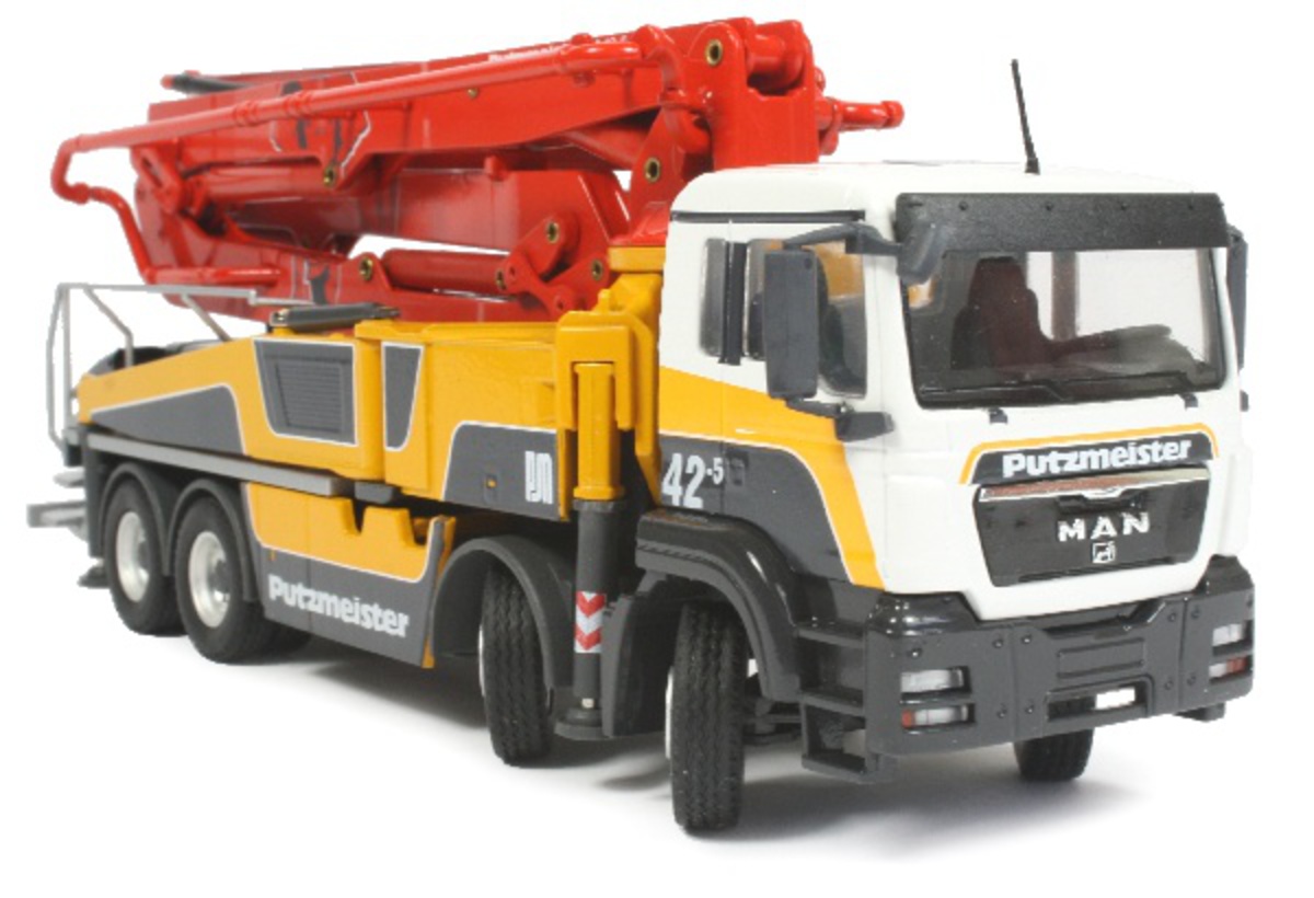 Miniature Construction World - Putzmeister M42-5 Concrete Pump