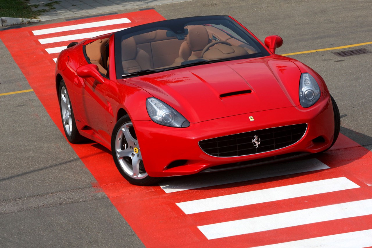 beautiful Ferrari California with manual gearbox transmission ...