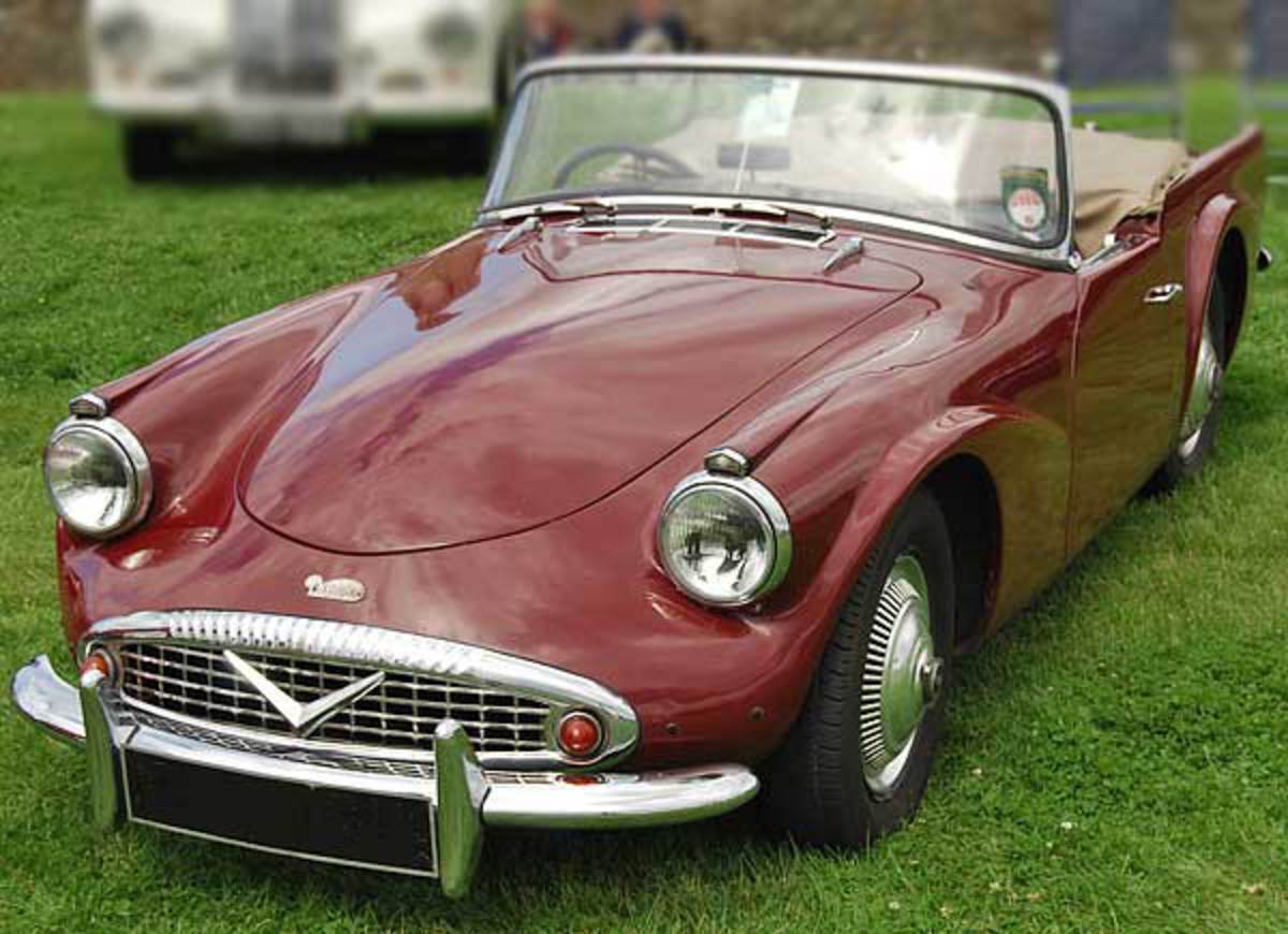 Car Photo Images - Cars and Pictures - Daimler Dart 1961