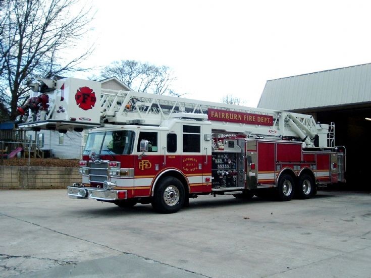 Fire Engines Photos - Fairburn Fire Department Truck 1 Side