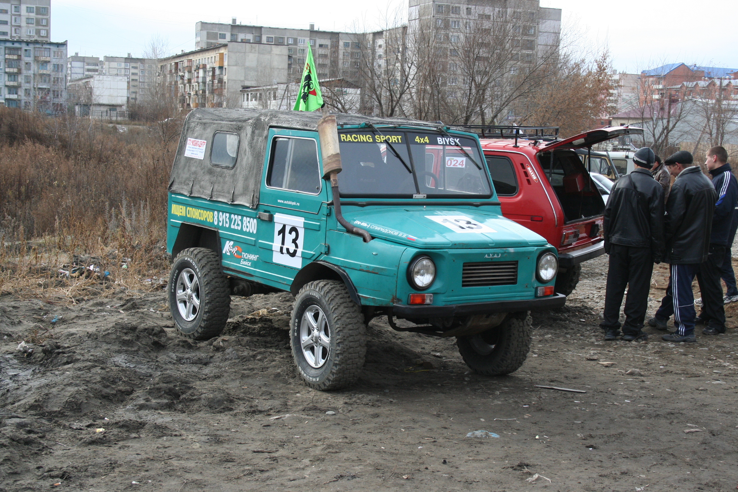 File:Russian off-road car Luaz after tuning.jpg - Wikimedia Commons