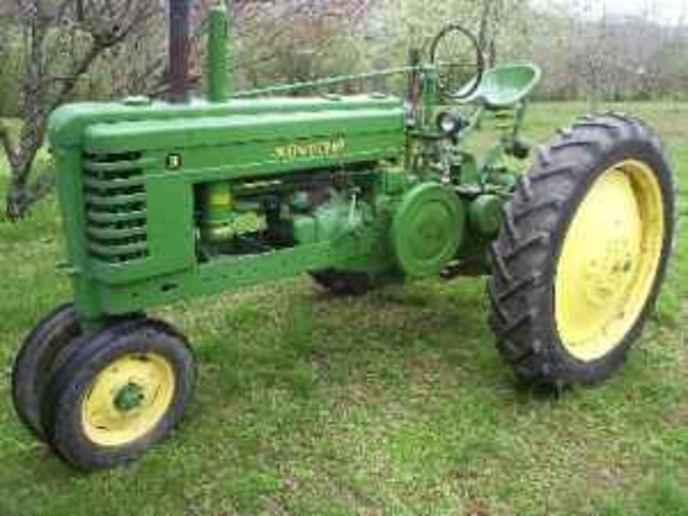 John Deere Model B - Yesterday's Tractor Co. (#
