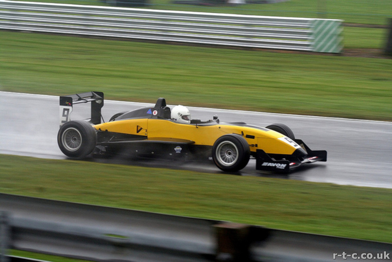 Louis Hamilton-Smith racing in the Dallara F304 | Flickr - Photo ...