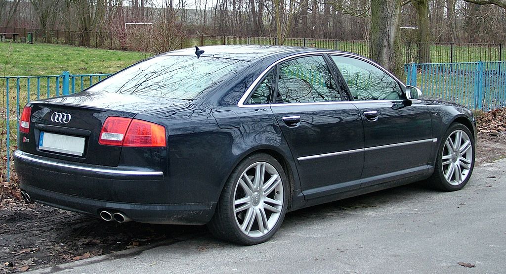 File:Audi A4 B7 front.jpg - Wikimedia Commons