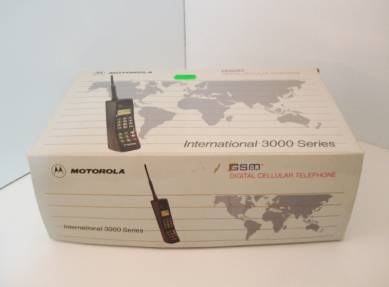 Vintage Mobile Phones - Motorola Digital Phones