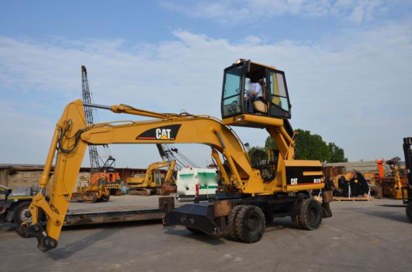 CATERPILLAR-M318 - Excavator Wheel - Yellowdozer Sales