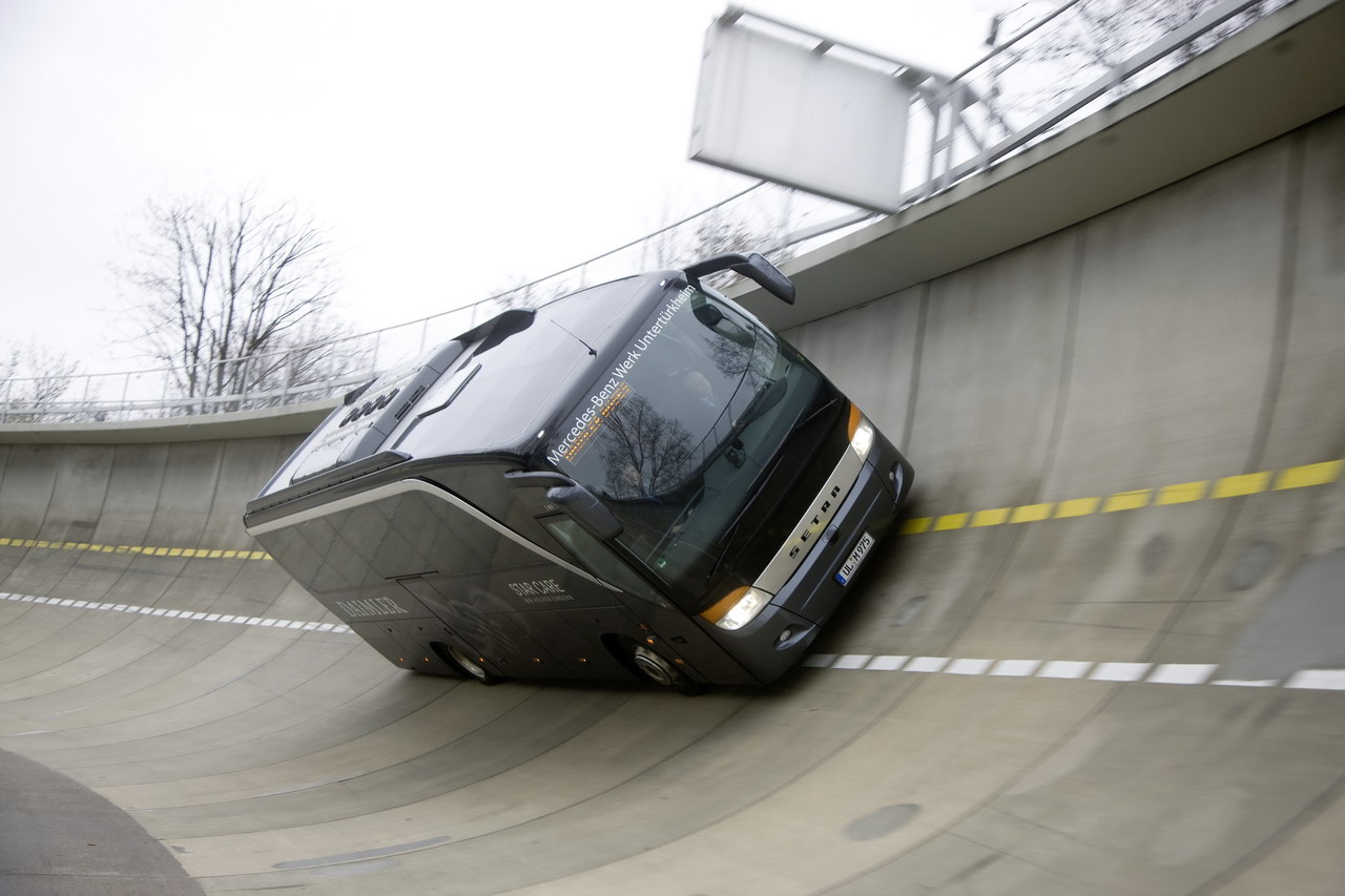 setra-s-411-hd-as-a-visitor-bus-at-the-daimler-ag-test-track ...
