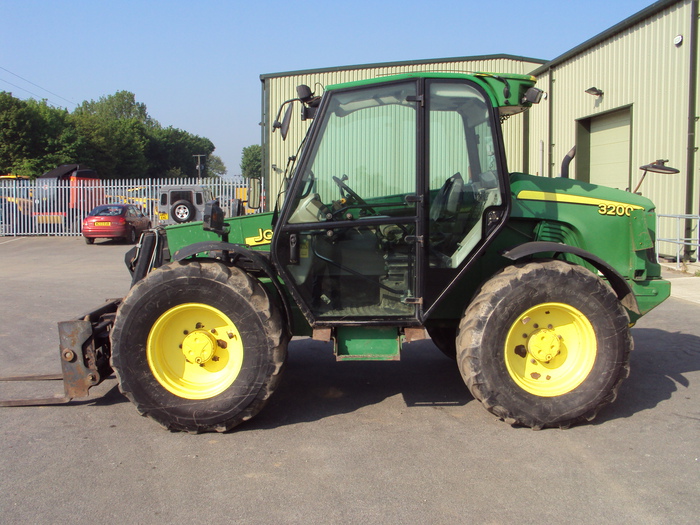 John Deere 3200 21015374 - Recently Sold - Wilfred Scrutons. For ...