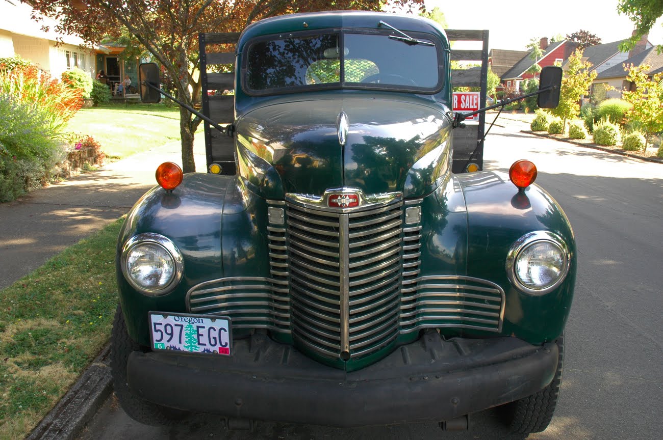 OLD PARKED CARS.: 1948 International Harvester KB-