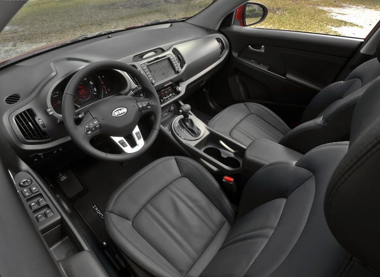 Kia-Sportage-SX-Interior - Motor Zone