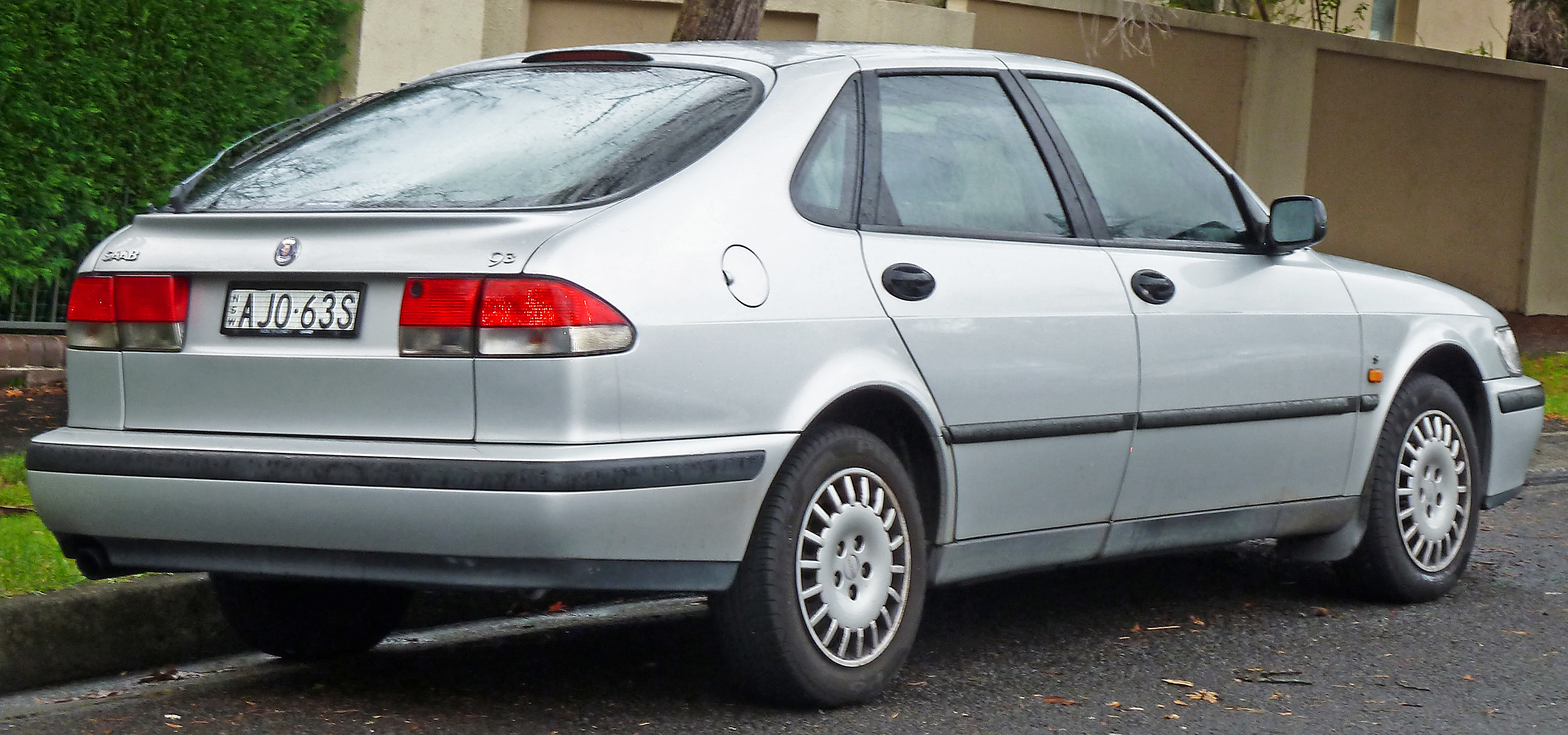 File:1998-2001 Saab 9-3 S 5-door hatchback (2011-06-15) 02.jpg ...