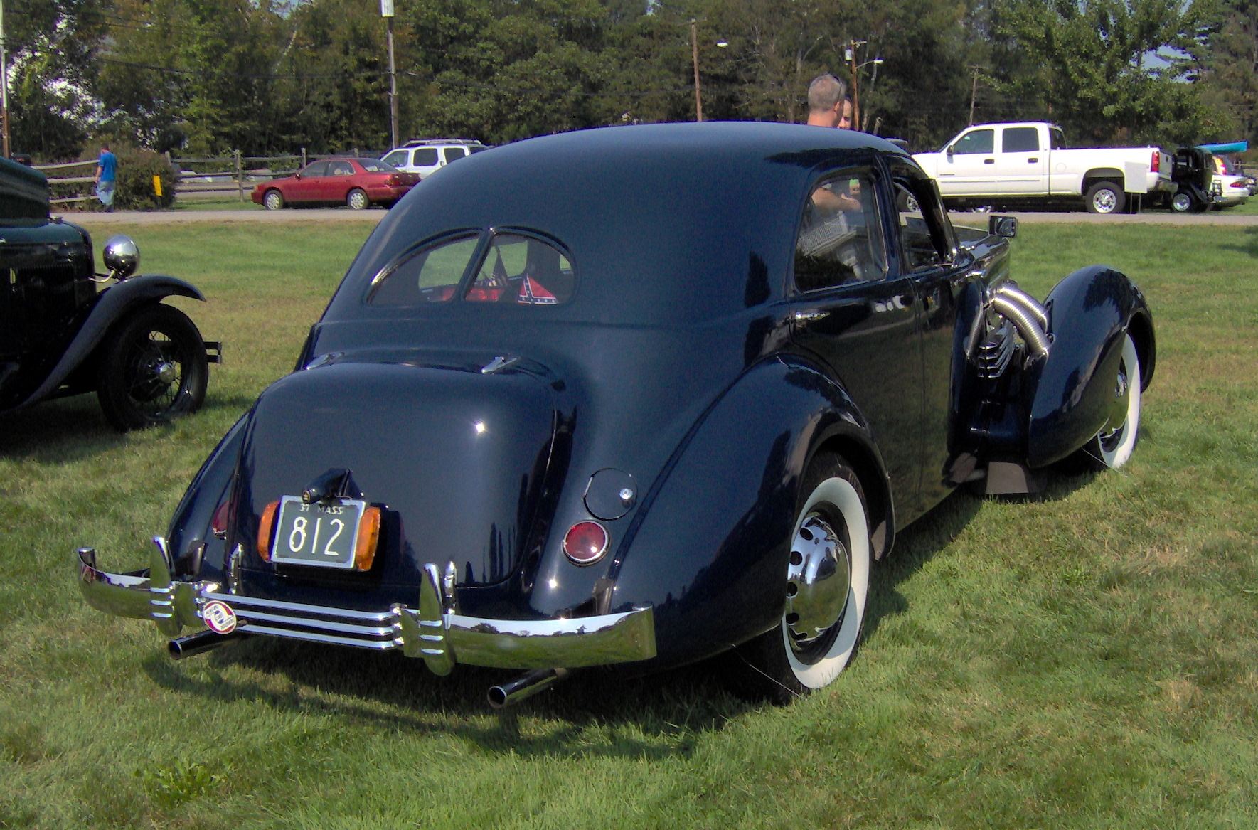 File:1937 Cord 812 rear.JPG - Wikimedia Commons