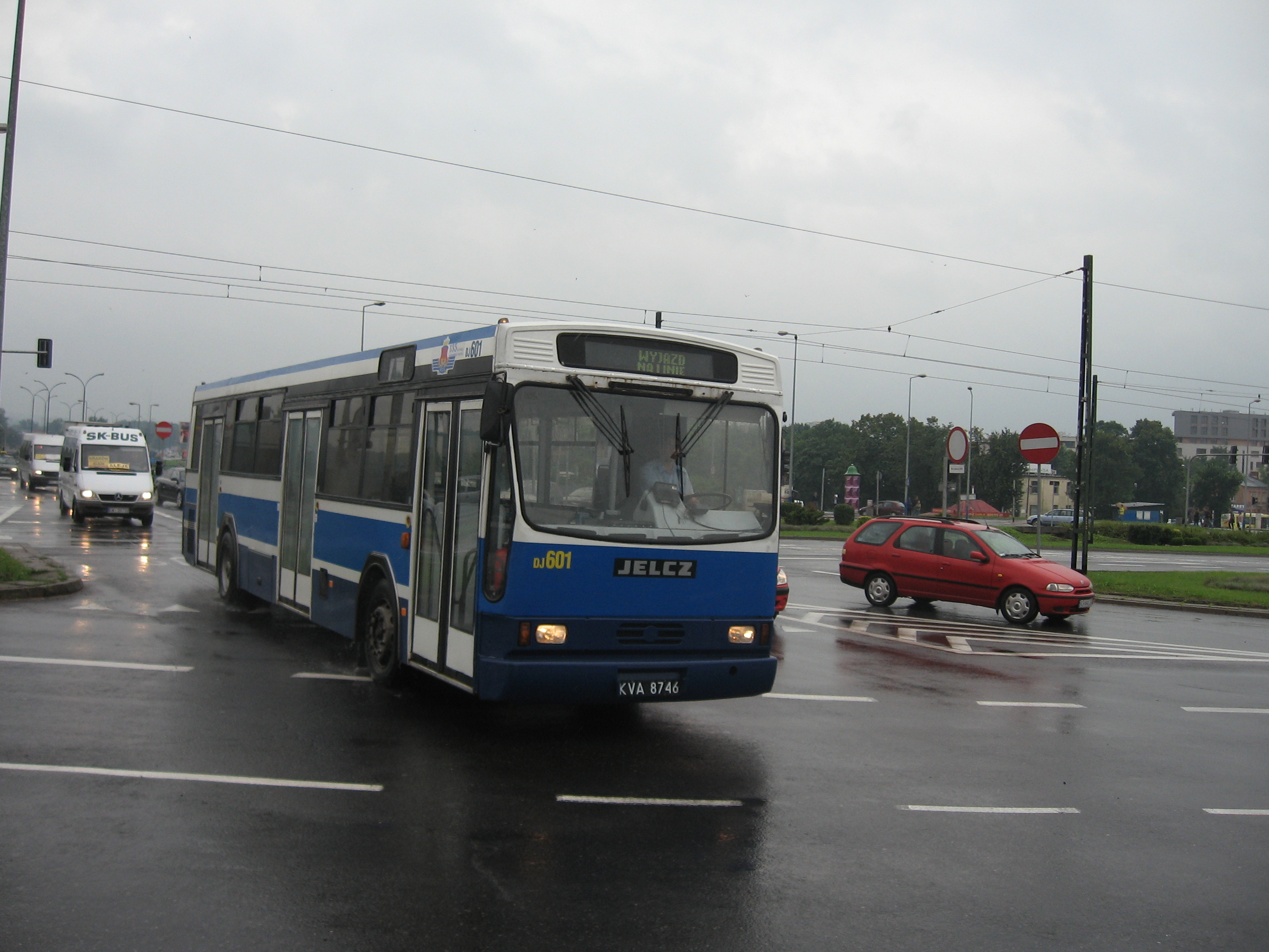 File:Jelcz M121MB of MPK KrakÃ³w on Grunwalckie roundabout.jpg ...