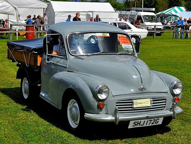 Classic and Vintage Cars - Morris Minor 1000 Pick-