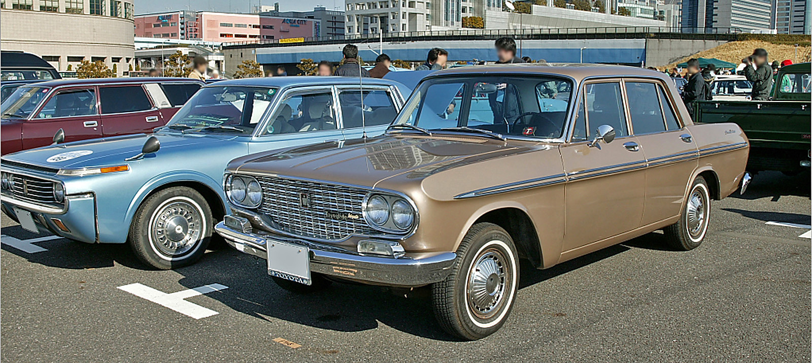 File:Toyopet Crown RS41 001.jpg - Wikimedia Commons