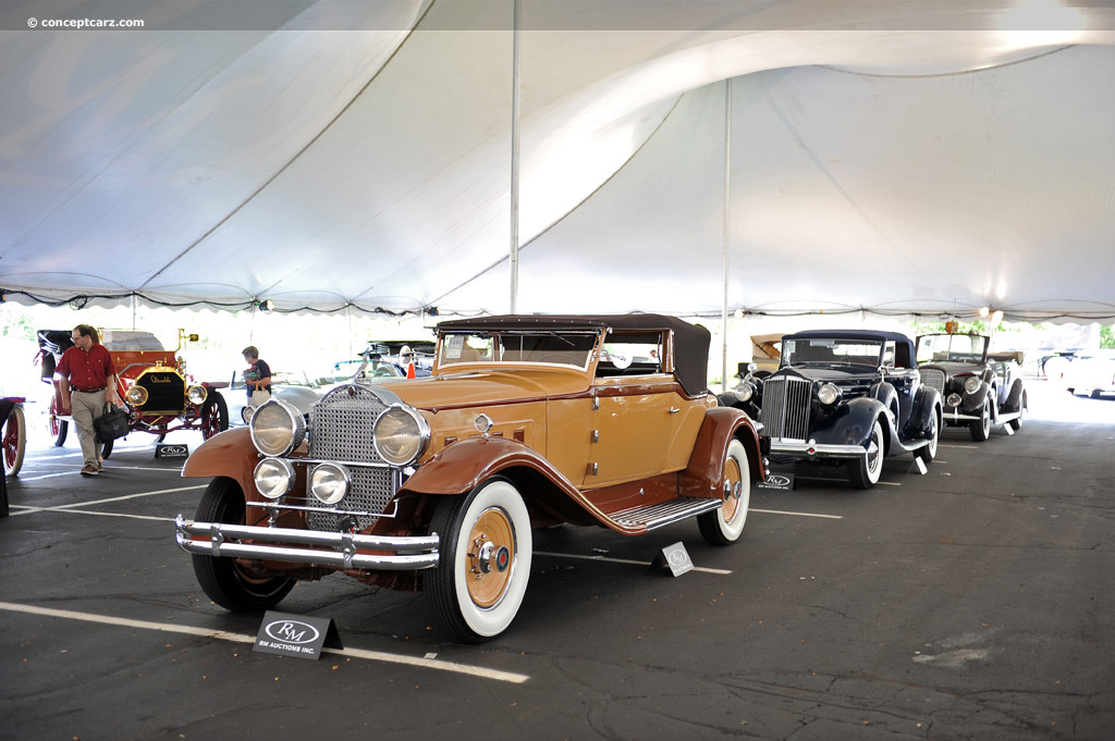 1931 Packard Model 840 DeLuxe Eight Images, Information and ...