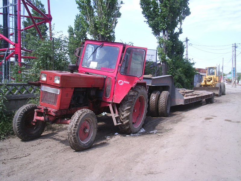 Automobile Romanesti - Tractorul - UTB U600