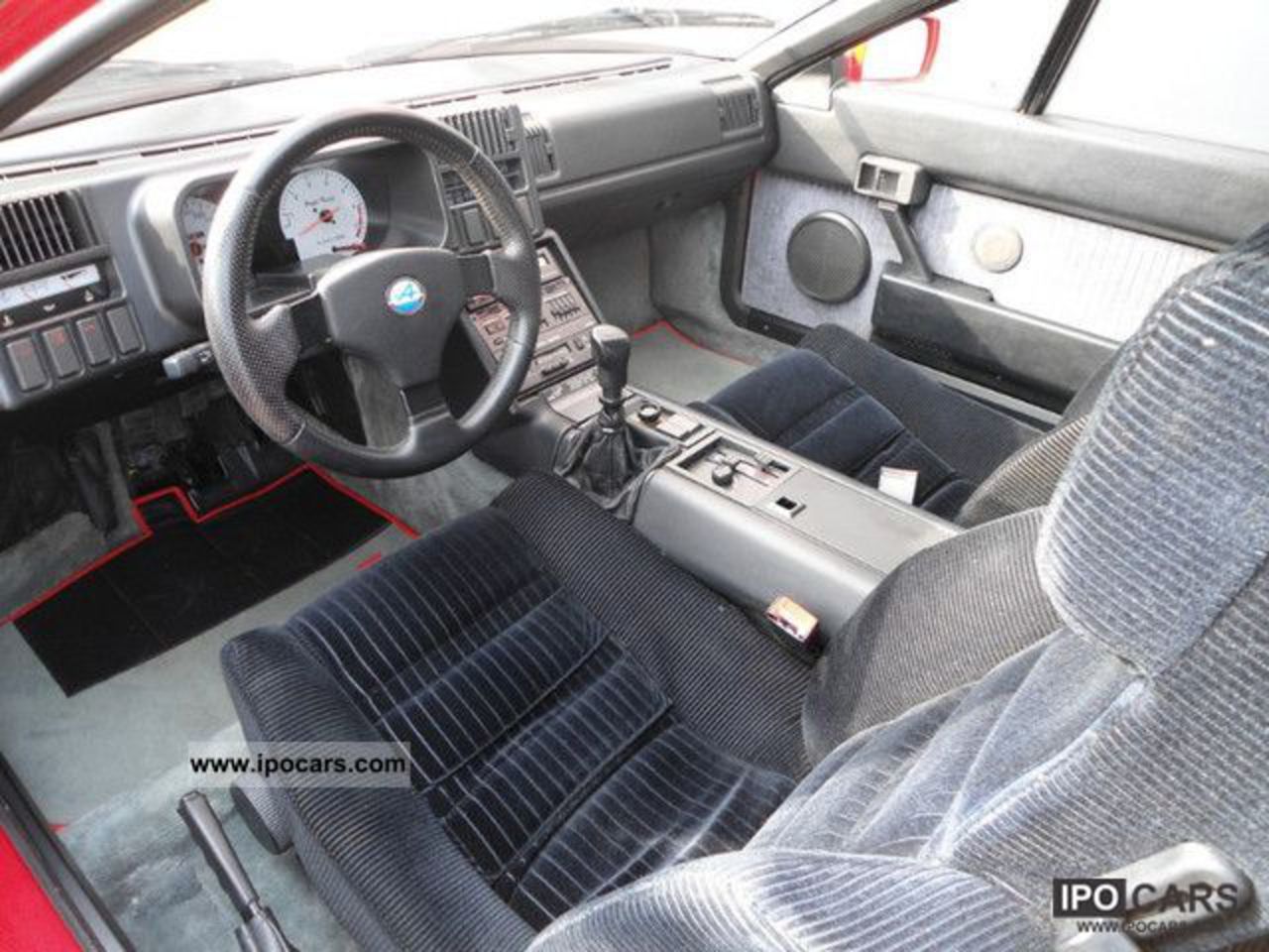 1987 Renault Alpine V6 Turbo - Car Photo and Specs