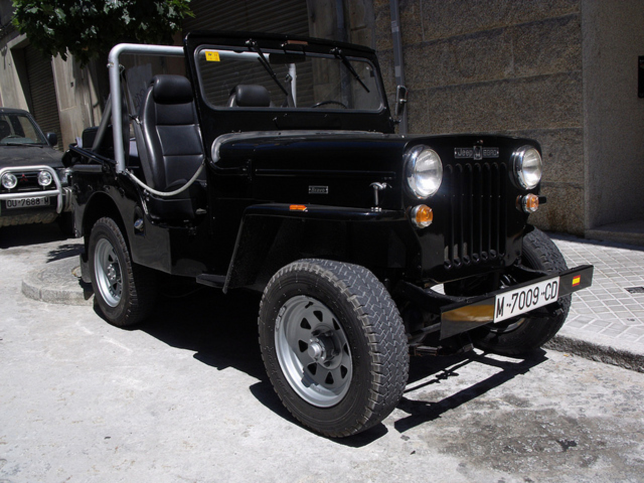 Jeep Ebro Bravo L: Photo gallery, complete information about model ...