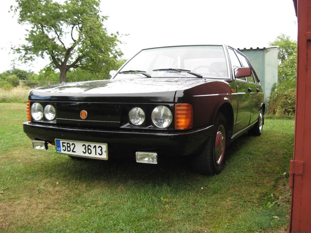 1987 Tatra 613 - 3 3.5 (213 cui) V8 gasoline 123.5 kW 270 Nm