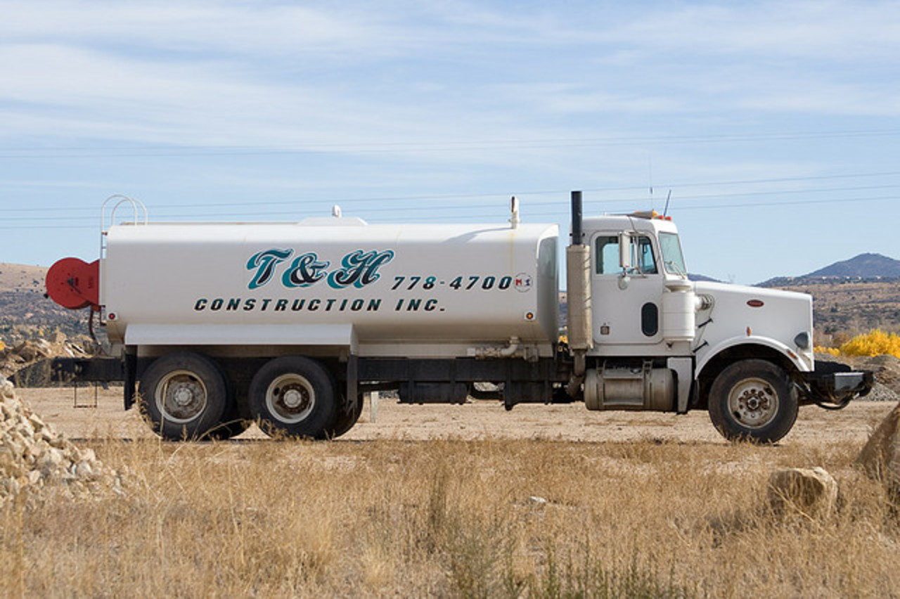 Peterbilt 349 water tanker | Flickr - Photo Sharing!
