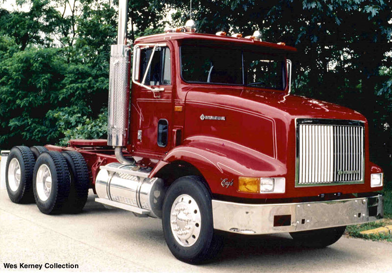 International 9200. Best photos and information of model.