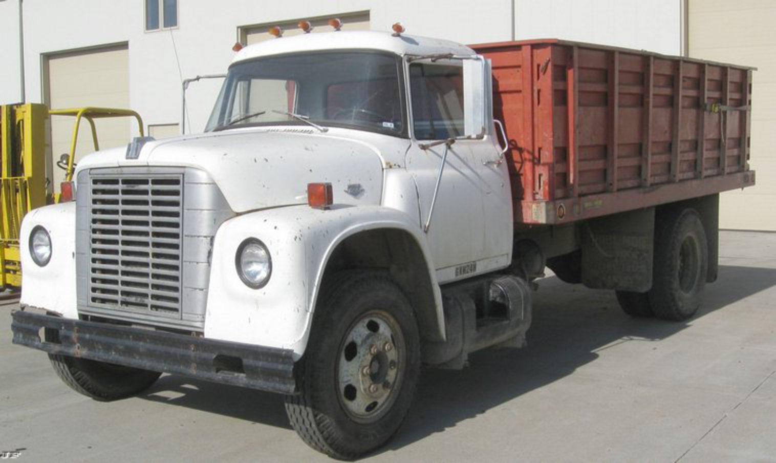 1971 International Loadstar 1700 two ton dump truck | no-reserve ...