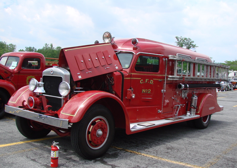Studebaker Buffalo Fire Engine Photo Gallery: Photo #08 out of 11 ...