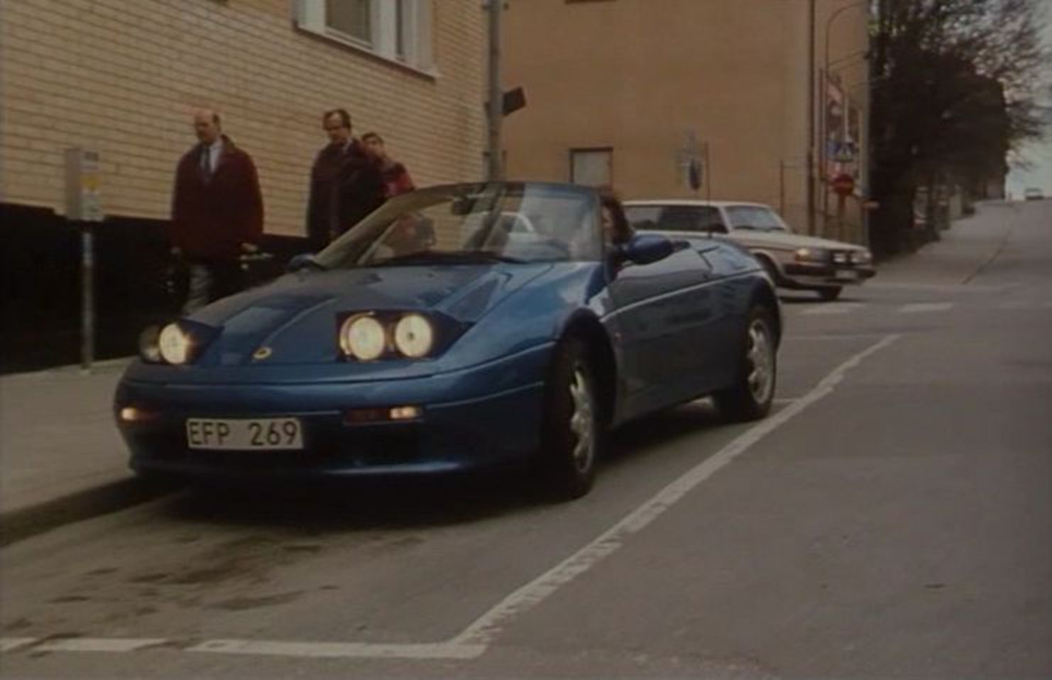 IMCDb.org: 1991 Lotus Elan Turbo [Type M100] in "Snoken, 1993-