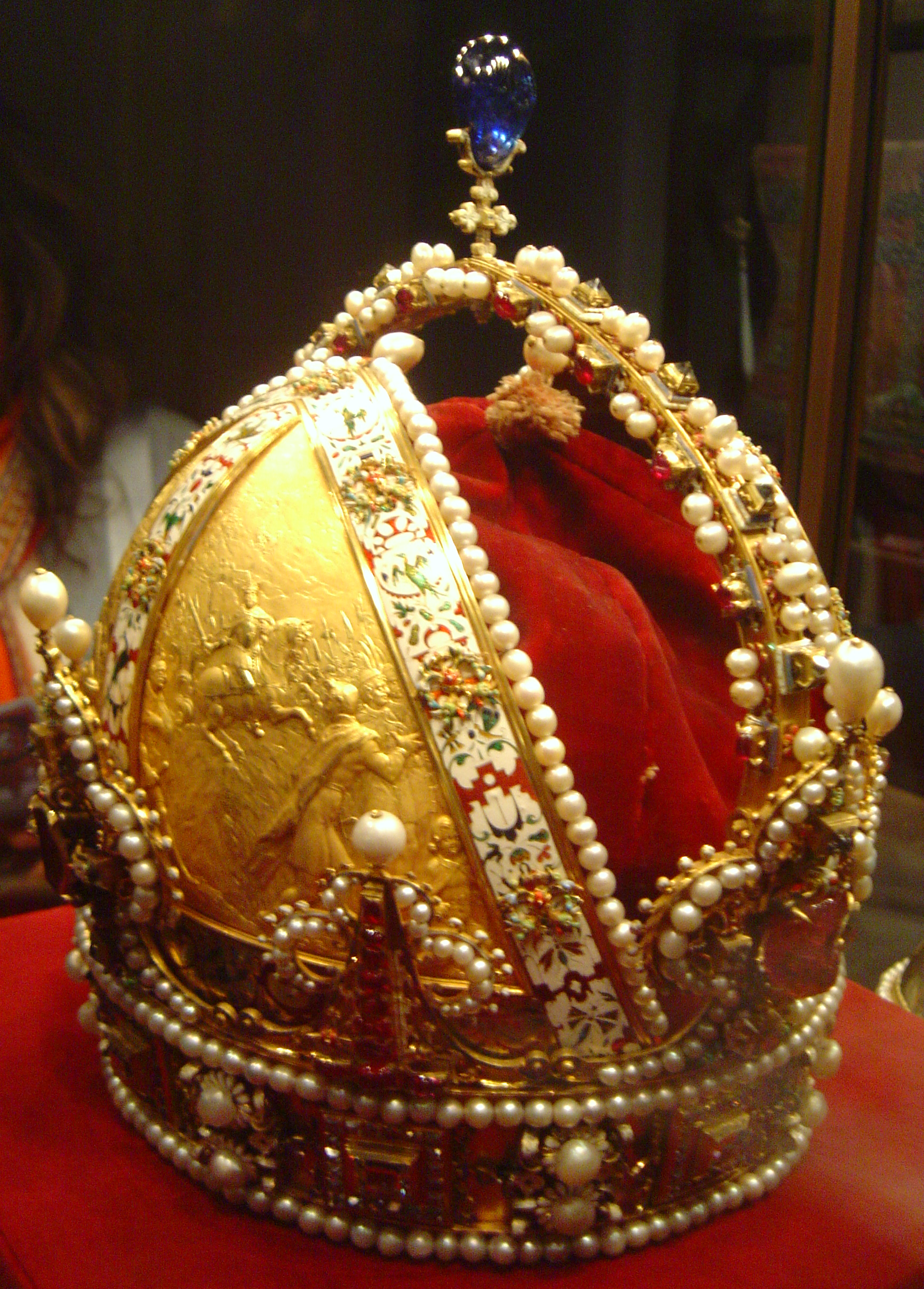 File:Austrian imperial crown dsc02787.jpg - Wikimedia Commons