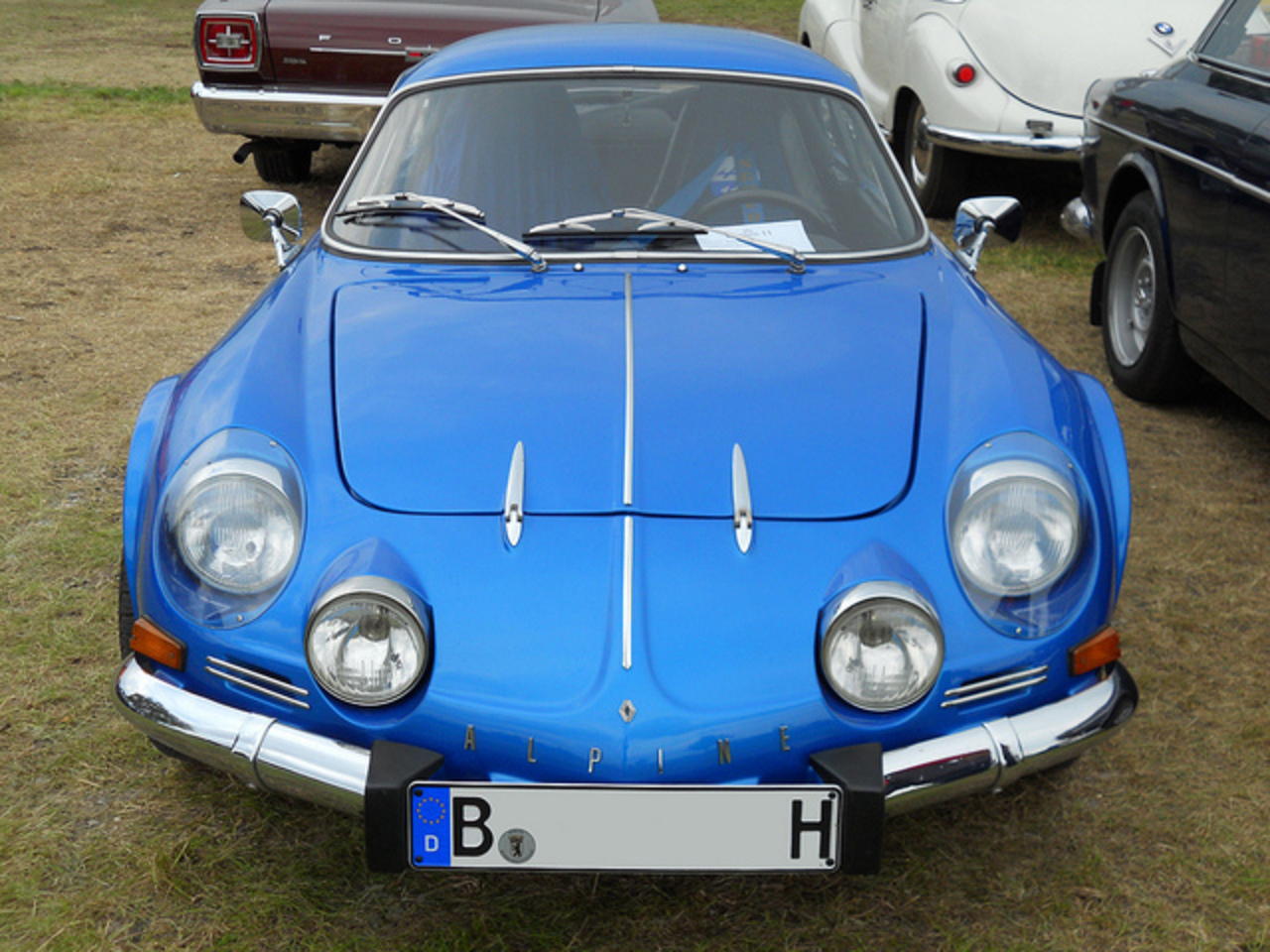 Alpine A110 1300 VC: Photo gallery, complete information about ...