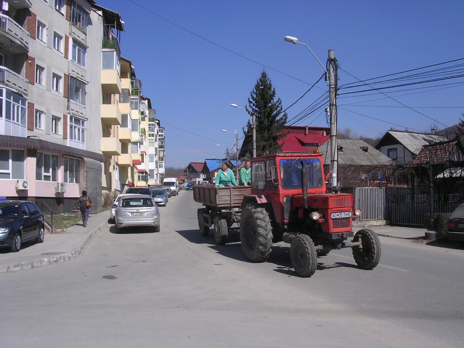 UTB 650 tractor Curtea de Arges Romania, March 2011 | Flickr ...