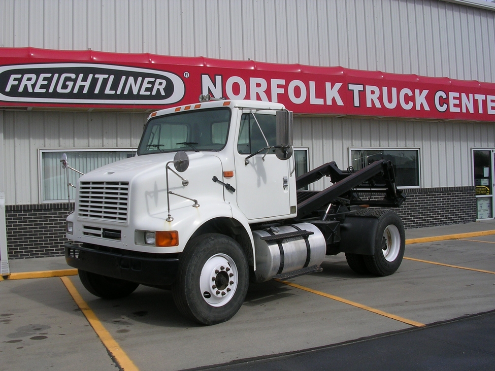 USED 2002 International 8200 for Sale! : Truck Center Companies ...