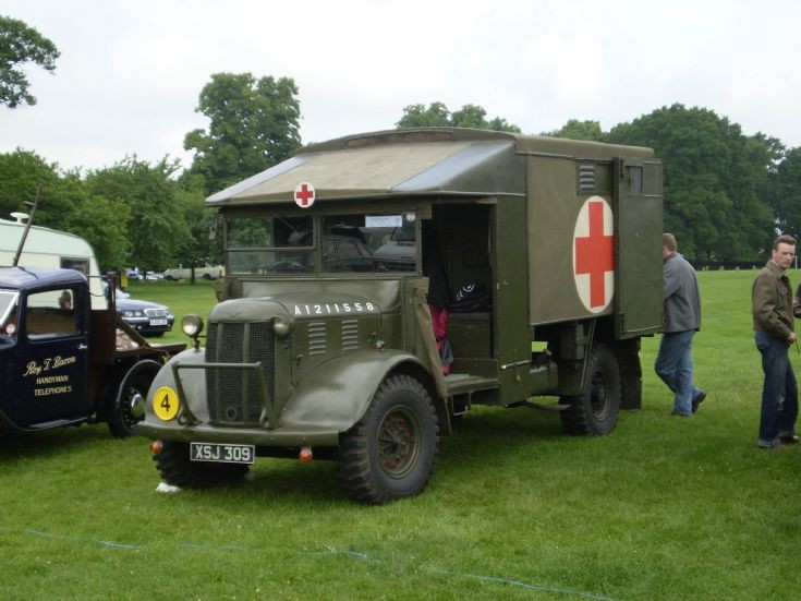Ambulance Photos - Preserved 1941 AUSTIN K2 Field Ambulance