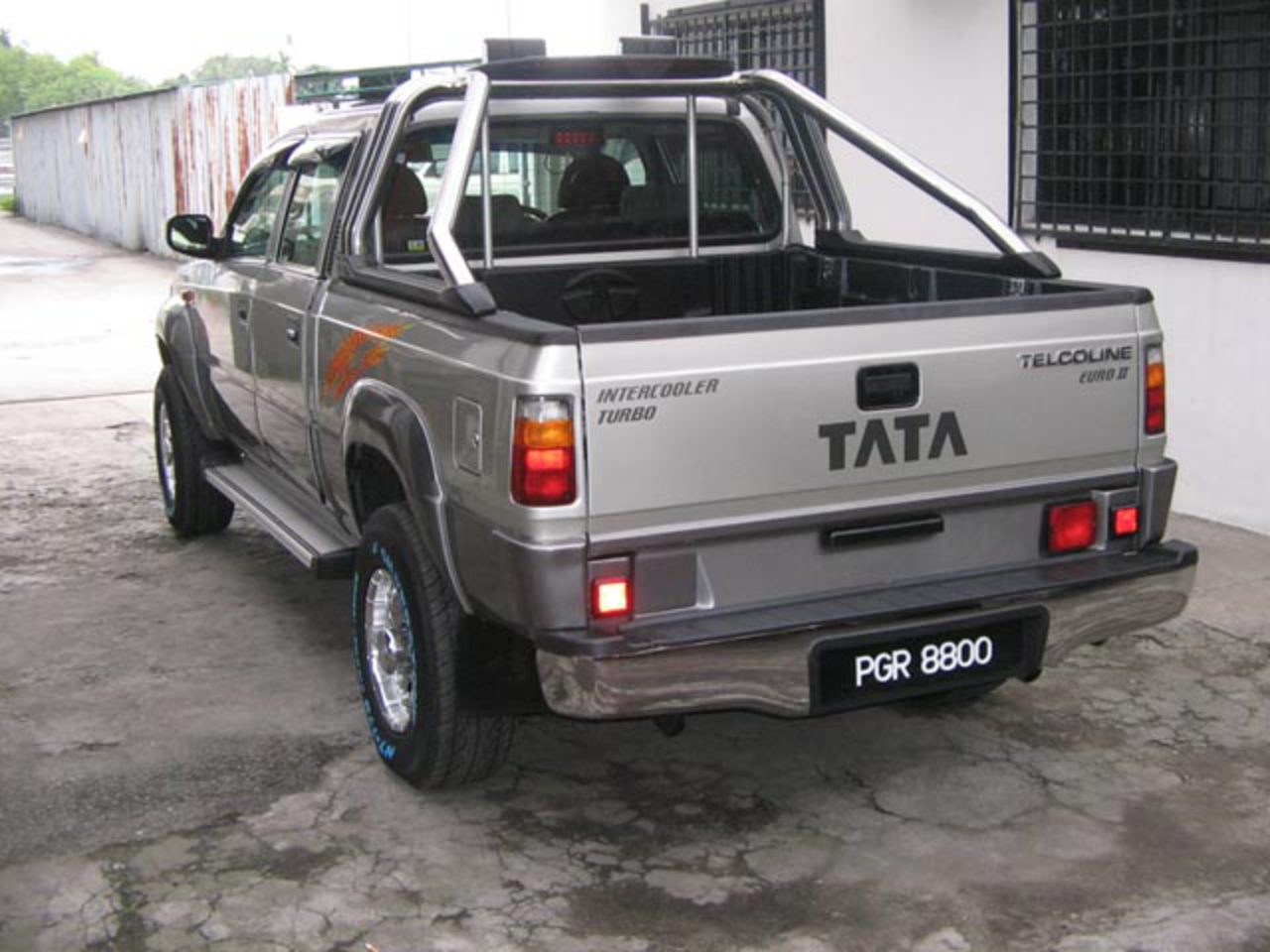 Tata 207: Photo gallery, complete information about model ...