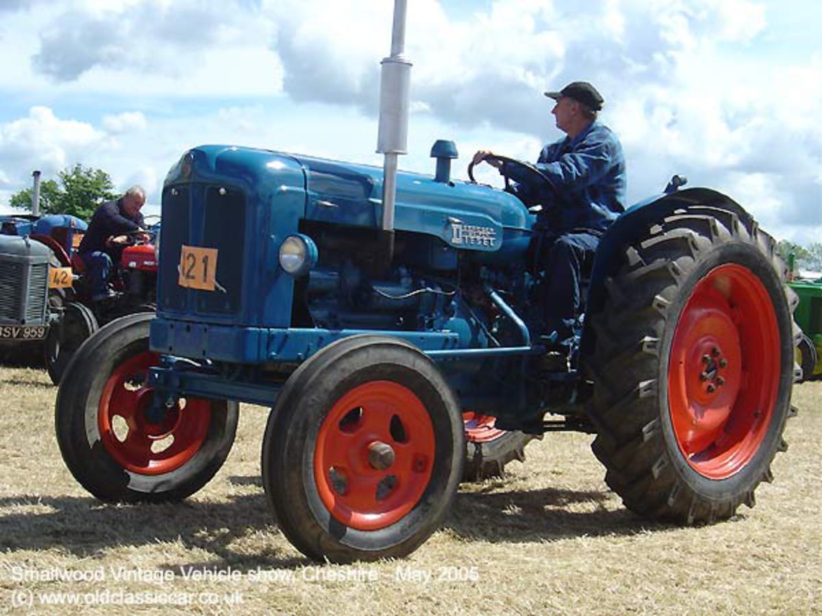 Fordson Major Diesel picture (#112) at Smallwood Vintage Vehicle ...