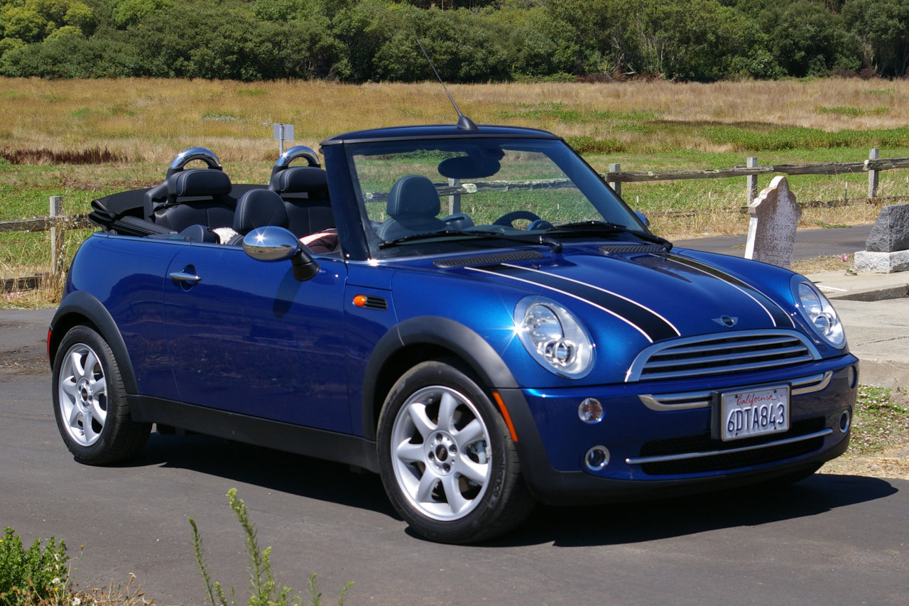 2008 MINI Cooper Convertible front-right view