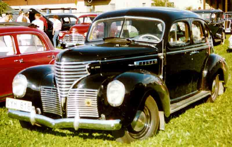 File:De Soto Custom De Luxe Sedan 1939.jpg - Wikimedia Commons
