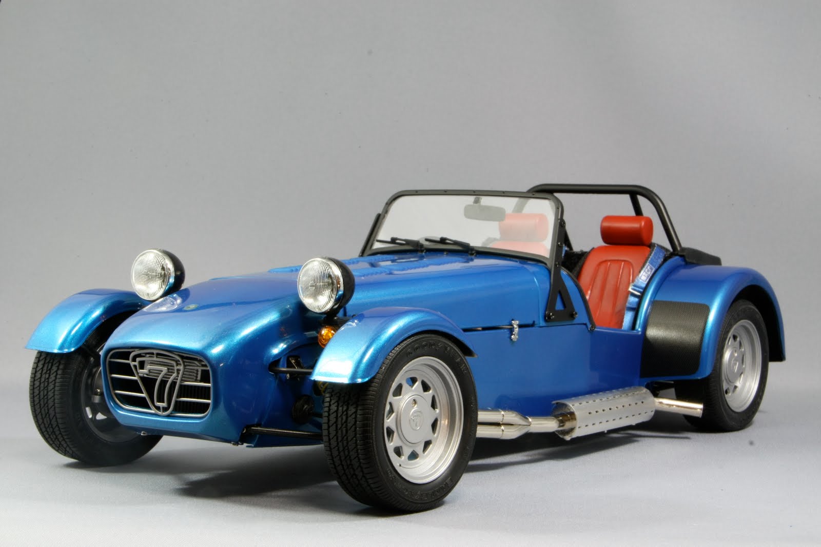 Greg's Scale Model and RC Log: Caterham Super 7