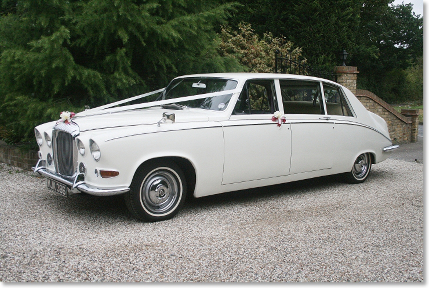 Upminster Wedding car hire Essex Daimler DS420