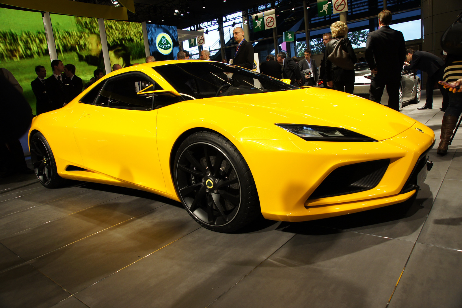 Paris Motor Show: Lotus Elan Makes A Comeback