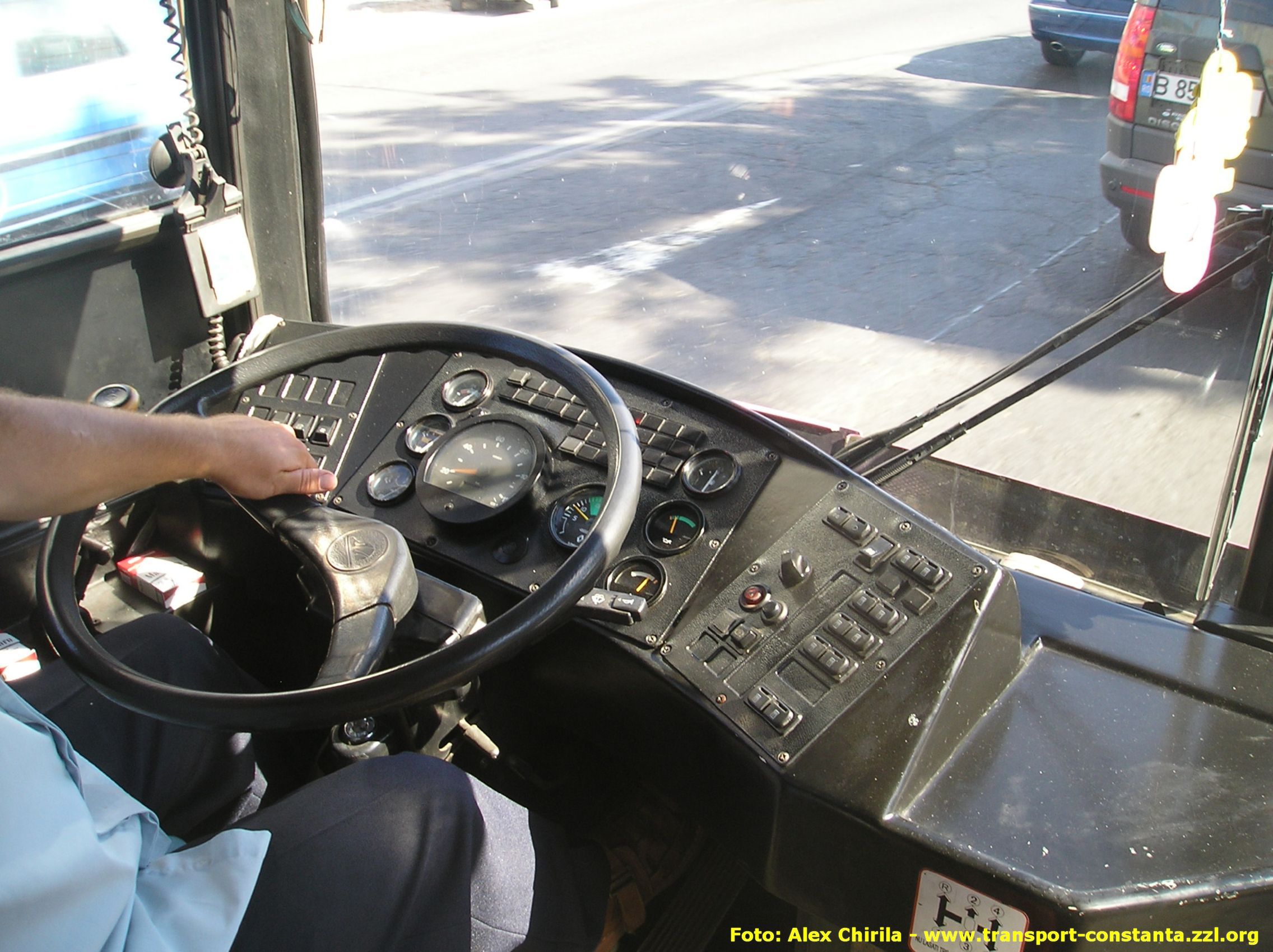 Pagina generala a autobuzului MAZ 103 - www.