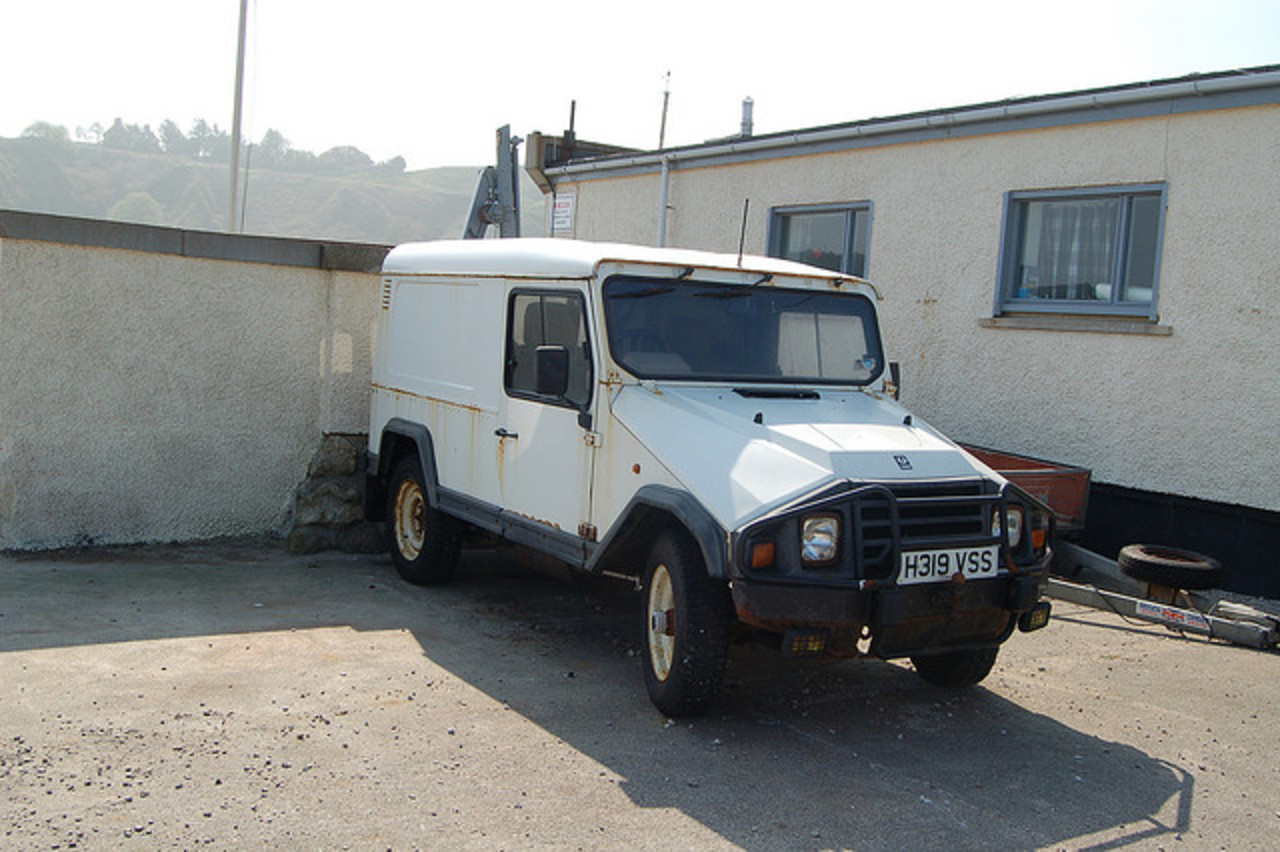 Flickr: The 4x4 e UMM Pool