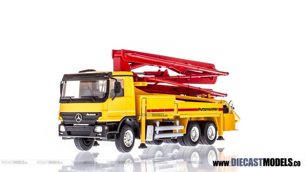 putzmeister concrete pump diecast model