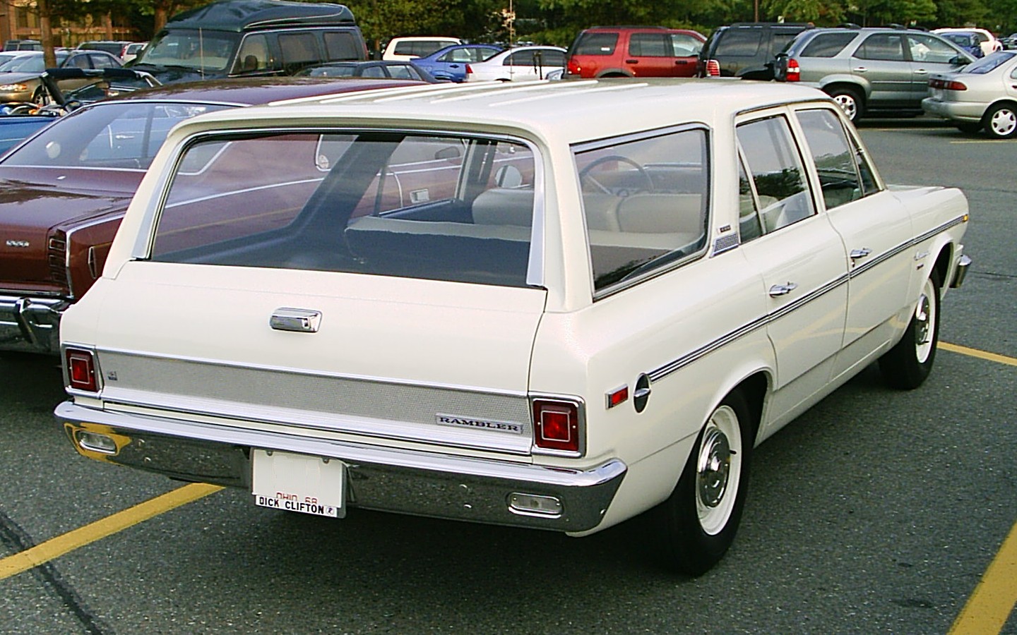 File:1968 Rambler American wagon-white-MDshow.jpg - Wikimedia Commons