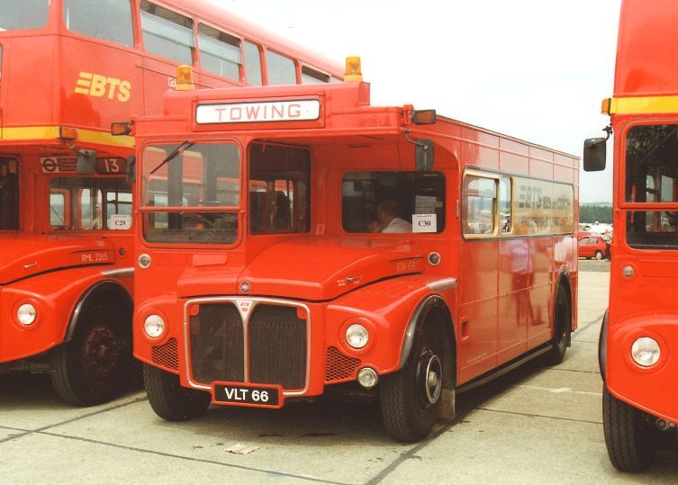 Leyland TF77 single-deck coach Photo Gallery: Photo #08 out of 11 ...